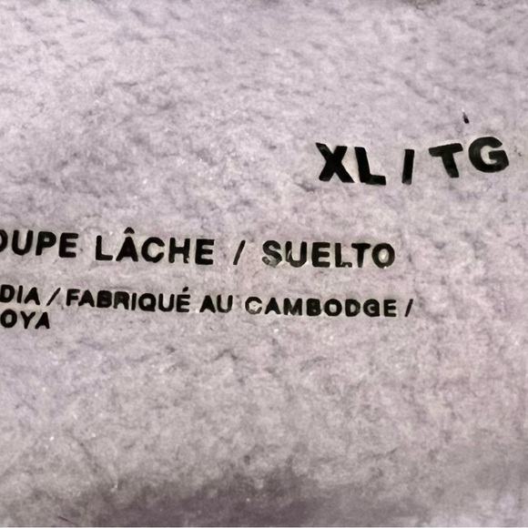 Under Armour Women’s Lavender Hoodie - Picture 3 of 3